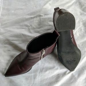 Everlane- The Boss Boot in Burgundy Size 8
